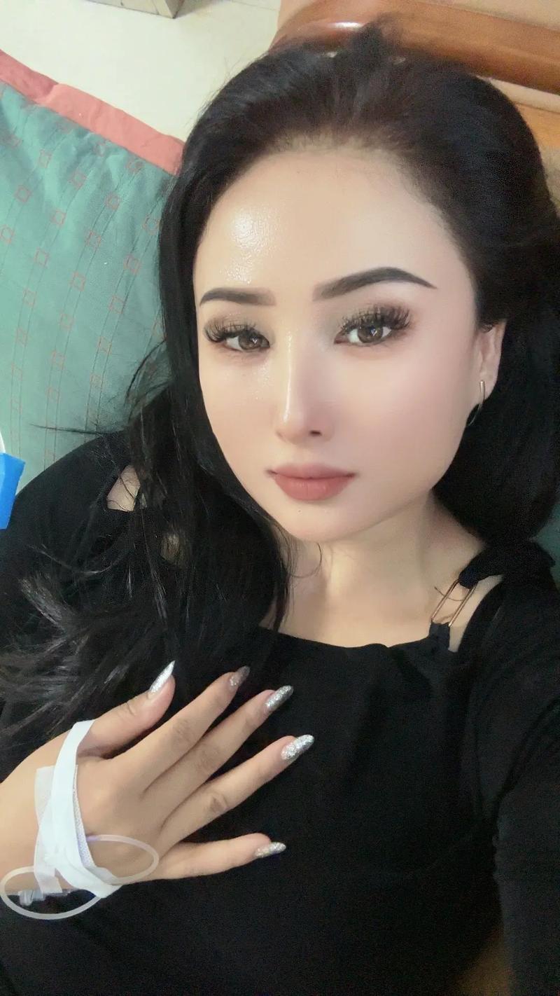 ½ٸ
