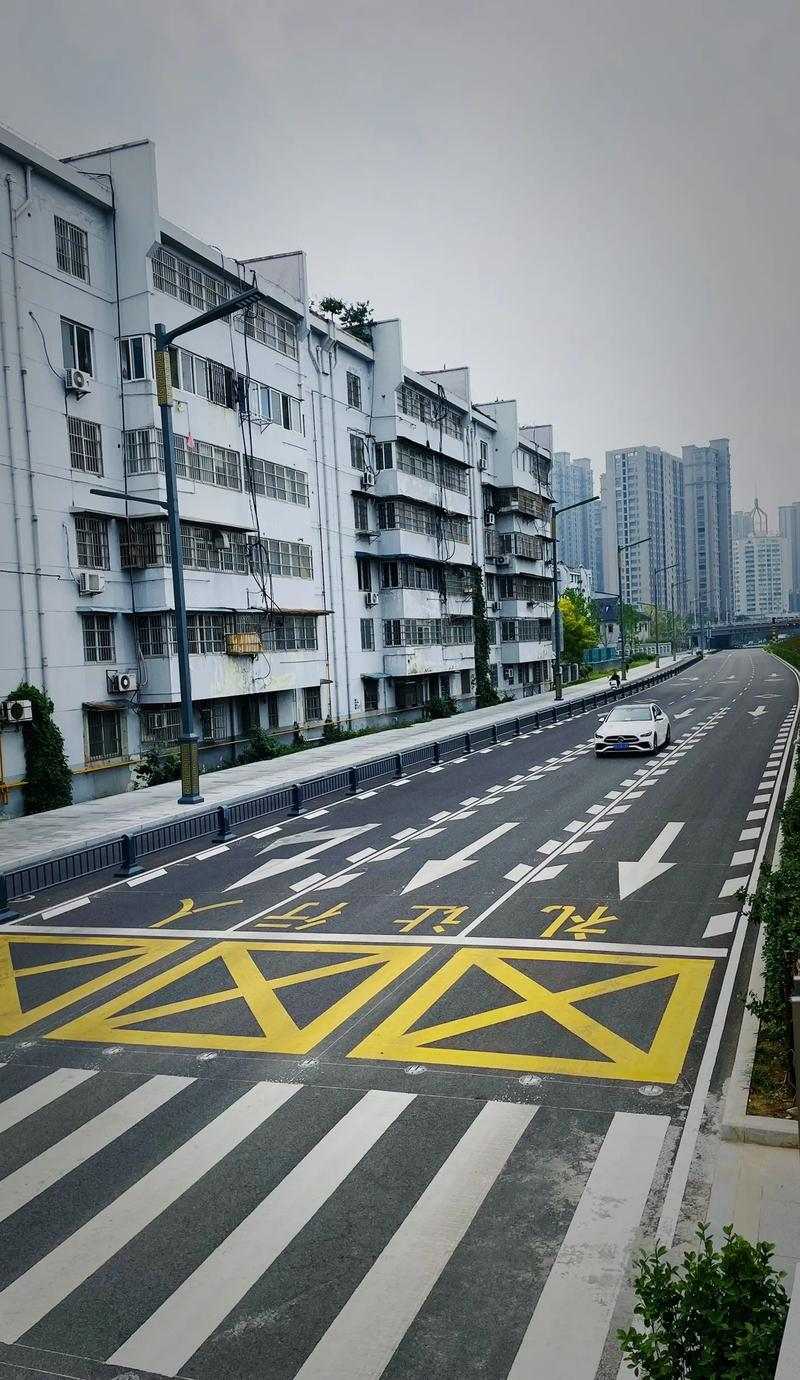 վС