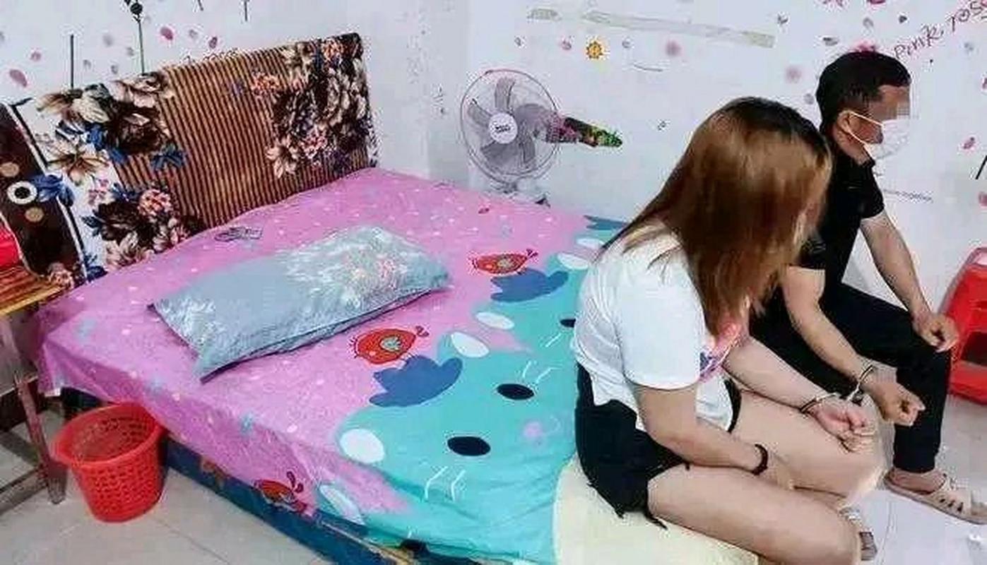дμ