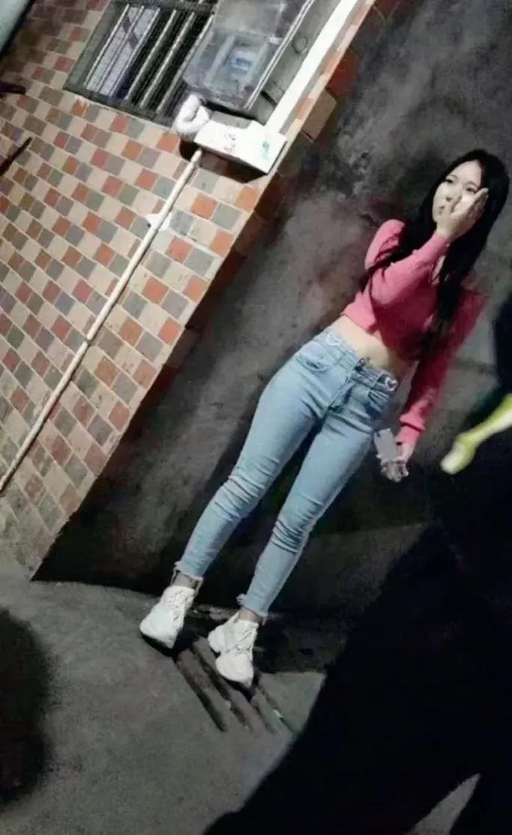 дٸ