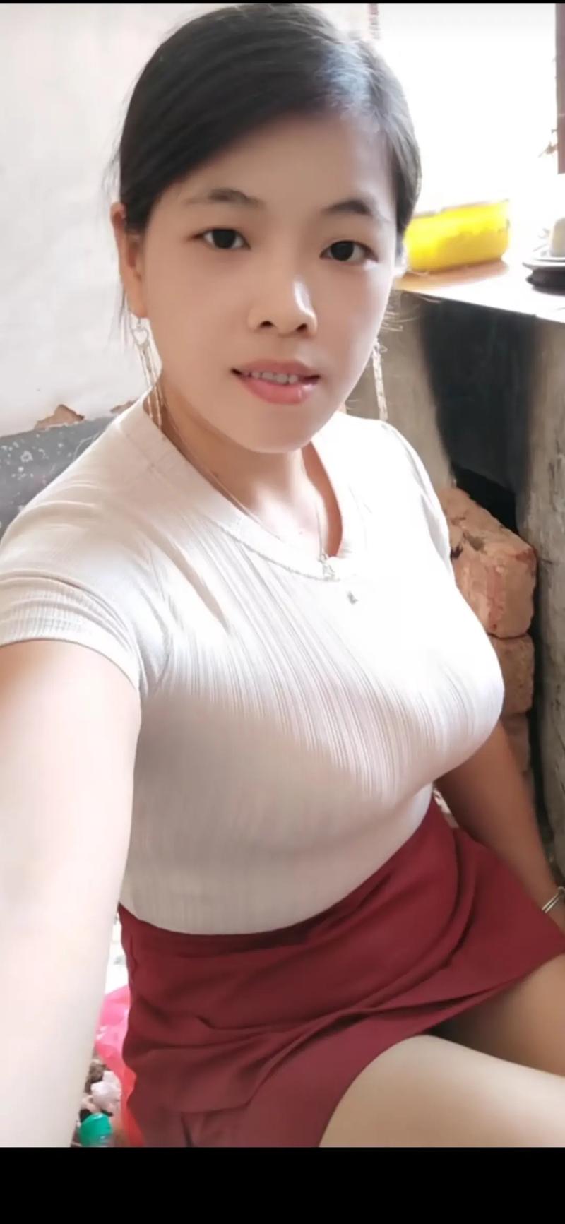 Ů