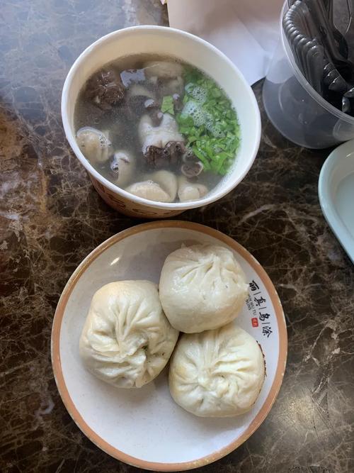 ͬͿнֱŮ