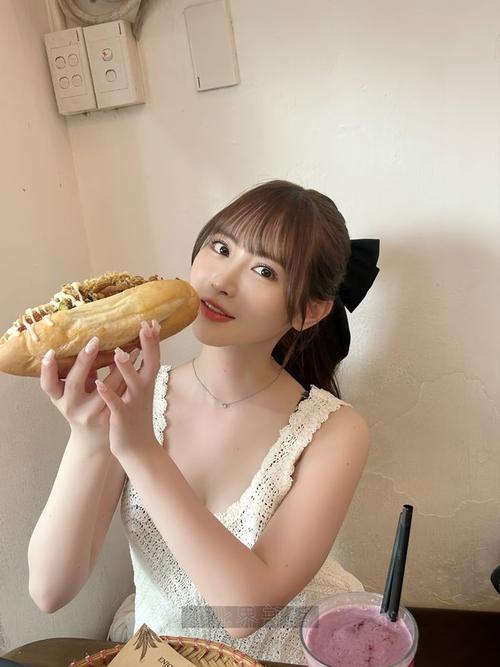 峤䰴Ħ̽