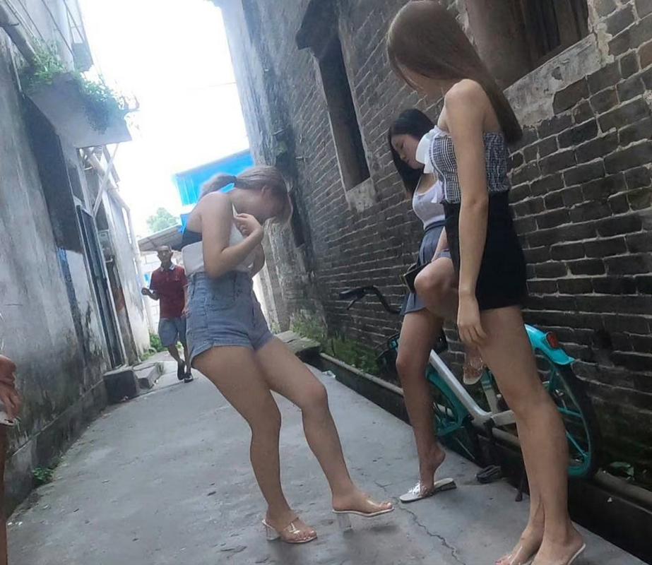100ԪС